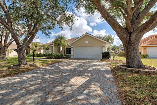 1216 Whitney Dr, VENICE, FL, 34292-3136 | Card Image