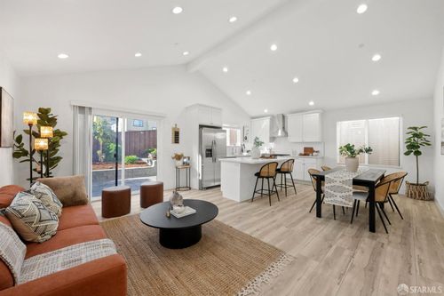 2469 Potter St, Oakland, CA, 94601-4825 | Card Image