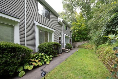 g53-60 Padanaram Rd, Danbury, CT, 06811-3781 | Card Image