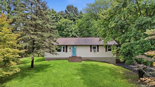 35 Beverly Dr, Warwick, NY, 10990-2602 | Card Image