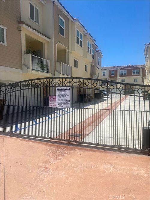 103-121 S Dale Ave, Anaheim, CA, 92804-2084 | Card Image
