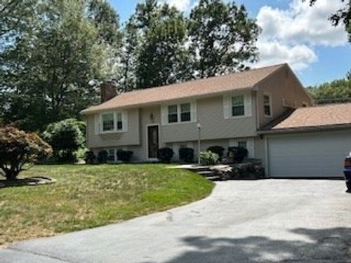 22 Ridge Rd, Shrewsbury, MA, 01545-1327 | Card Image