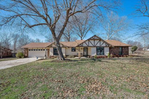 10903 E Dogwood Court, Claremore, OK, 74019 | Card Image