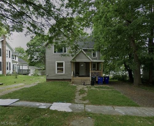 246 Grant St, Ravenna, OH, 44266-2851 | Card Image