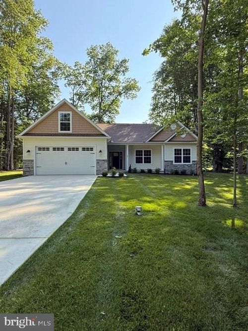 65 Beaver Pond Cir, HARRINGTON, DE, 19952 | Card Image