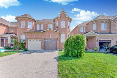 1328 Galesway Blvd, House attached with 4 bedrooms, 4 bathrooms and 5 parking in Mississauga ON | Image 3