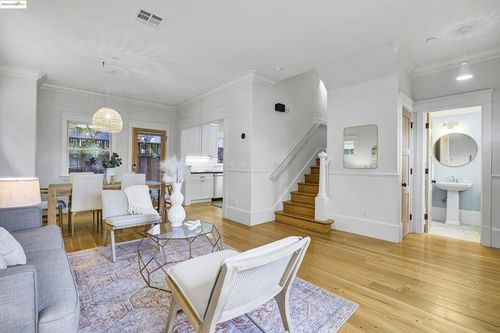 1911 9th St, Berkeley, CA, 94710-1543 | Card Image