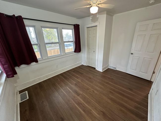 1014 Superior St, House other with 2 bedrooms, 1 bathrooms and null parking in Benton Harbor MI | Image 14