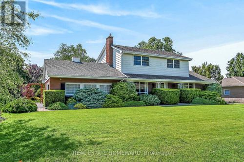 634 Mountain Brow Boulevard, Hamilton (Huntington), ON, L8T1B1 | Card Image