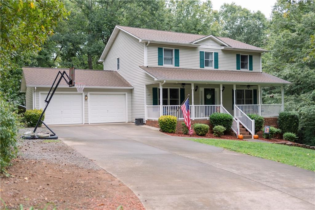 Raven Oak Dr, Wilkesboro, NC 28697