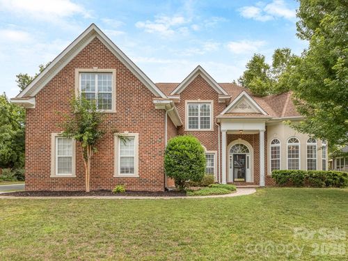 4027 Riseley Ln, Charlotte, NC, 28270-1558 | Card Image