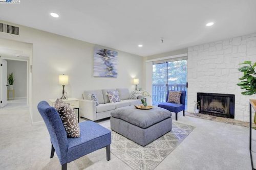 337-1775 Panda Way, Hayward, CA, 94541-4330 | Card Image