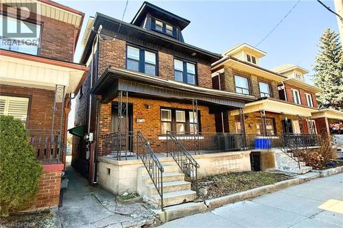 574 Cannon St E, Hamilton, ON, L8L2G4 | Card Image