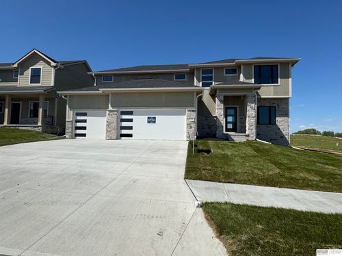 21420 Z St, Elkhorn, NE, 68022-5516 | Card Image