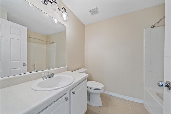 10-115 - 5601 Bentgrass Dr, Townhouse with 2 bedrooms, 2 bathrooms and null parking in SARASOTA FL | Image 23