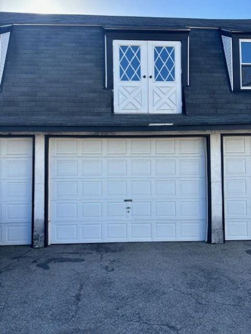 9 S 9th St, New Hyde Park, NY, 11040-4854 | Card Image