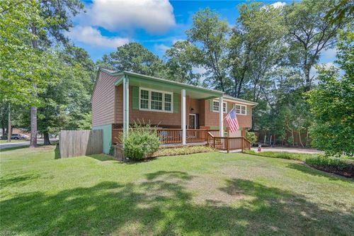 7899 Yacht Haven Rd, Gloucester Point, VA, 23062-2128 | Card Image