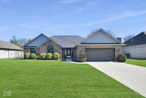 700 Buckingham Rd, Yorktown, IN, 47396-9482 | Card Image