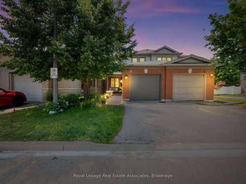 4 Greengrove Way, Whitby, ON, L1R2N4 | Card Image