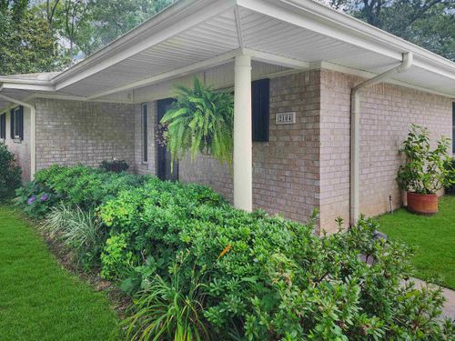 2104 Pinecrest Dr, Jasper, TX, 75951-5512 | Card Image