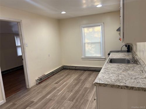 11 Old Turnpike Rd, Bloomingburg, NY, 12721-4616 | Card Image