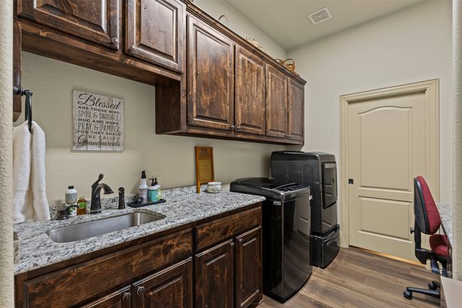 117 Birdie Dr, House other with 3 bedrooms, 2 bathrooms and null parking in Lipan TX | Image 25