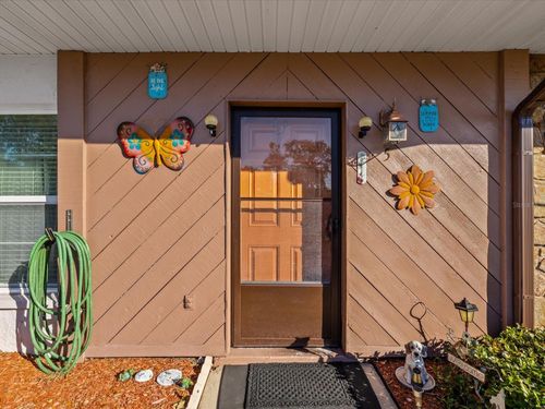 apt-5-6188 Chesham Dr, NEW PORT RICHEY, FL, 34653-5732 | Card Image