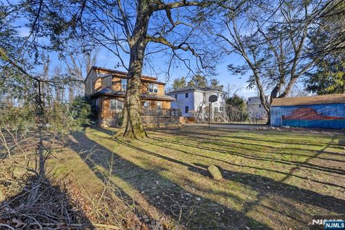 31 West St, Closter, NJ, 07624-1212 | Card Image