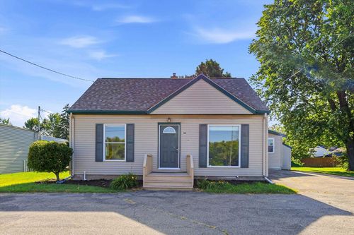 1224 S Commercial Street, NEENAH, WI, 54956 | Card Image