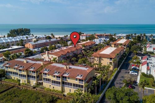 241 17th St N, BRADENTON BEACH, FL, 34217-2341 | Card Image