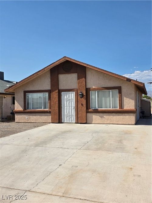 1212 Balzar Ave, Las Vegas, NV, 89106-2208 | Card Image