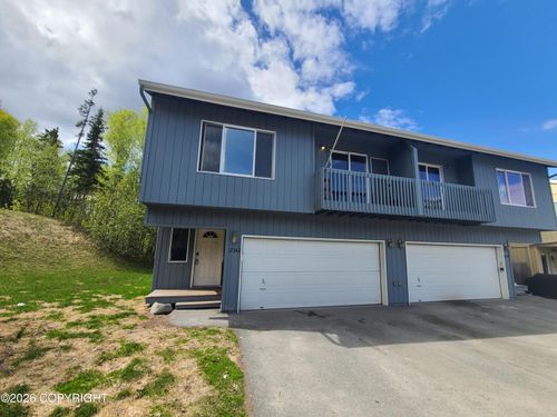 81-17342 Flintwood Pl, Eagle River, AK, 99577-7025 | Card Image
