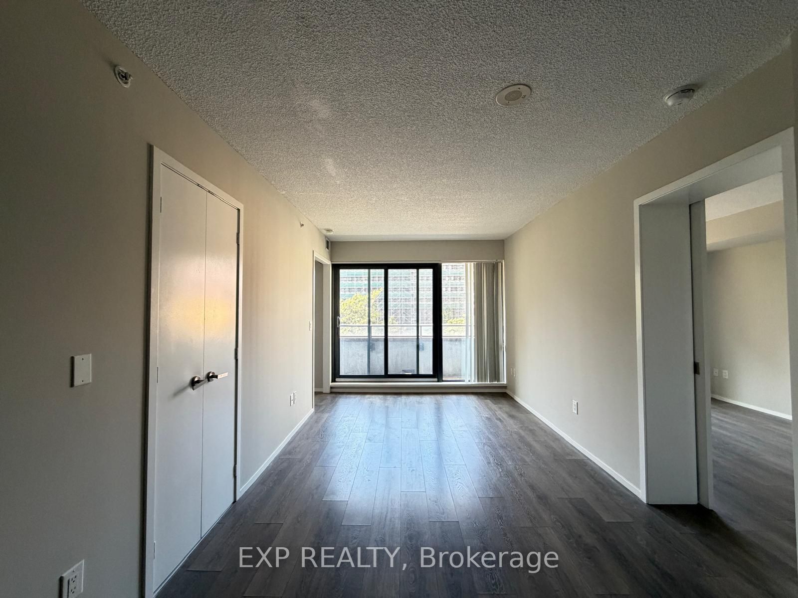 Residential in Toronto C08 2