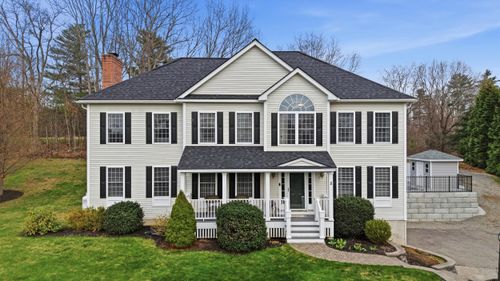 5 Zoe Lane, Newton, NH, 03858 | Card Image