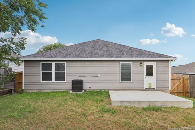 109 Creek Run, House other with 3 bedrooms, 2 bathrooms and null parking in Cibolo TX | Image 38