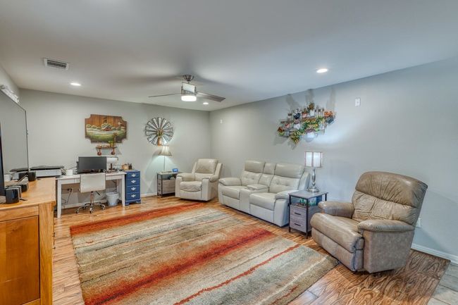 215 E Mountain View Dr, House other with 3 bedrooms, 2 bathrooms and null parking in Burnet TX | Image 21