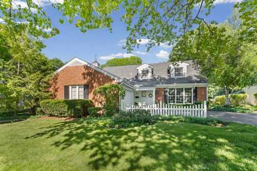 1533 N Belmont Ave, Arlington Heights, IL, 60004-3951 | Card Image