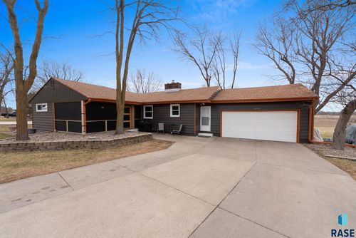 1409 S Splitrock Blvd Boulevard, Brandon, SD, 57005-1817 | Card Image