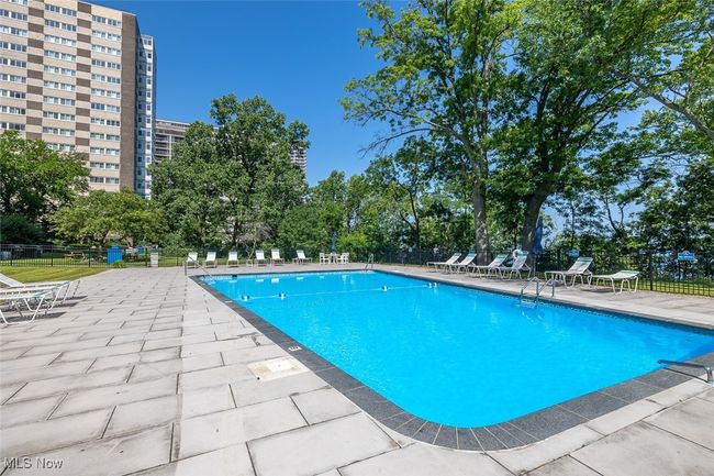 APT-1609 - 12520 Edgewater Dr, Condo with 1 bedrooms, 1 bathrooms and null parking in Lakewood OH | Image 32