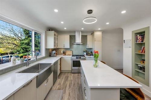 3111 Esson Rd, Saanich, BC, V8Z4P5 | Card Image