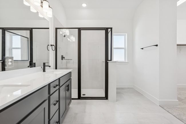 Owner's Bathroom | Image 11