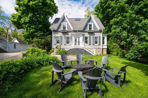 184 Granite St, Rockport, MA, 01966-1232 | Card Image