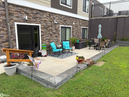 unit-b01-110 Rocksylvania Ave, Iowa Falls, IA, 50126-2408 | Card Image
