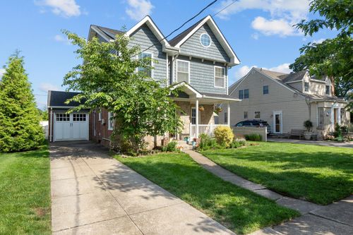 7 William St, Rockville Centre, NY, 11570-2525 | Card Image