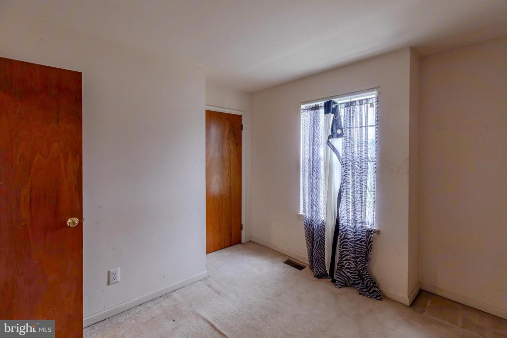 Residential in PENNSAUKEN 3