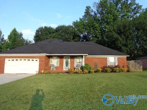 2003 Glenwood Dr Sw, Hartselle, AL, 35640-9101 | Card Image