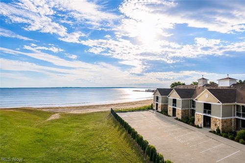 3191 N Beach Towne Ct, Port Clinton, OH, 43452-3269 | Card Image