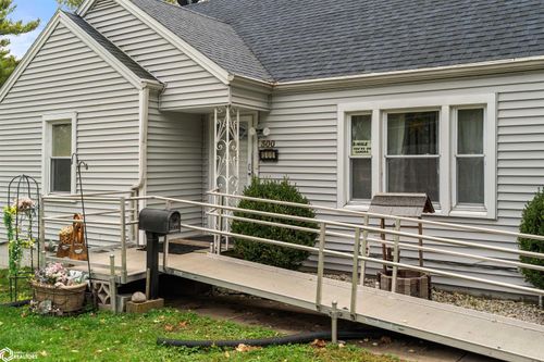 300 Hughes Ave, Des Moines, IA, 50315-7619 | Card Image