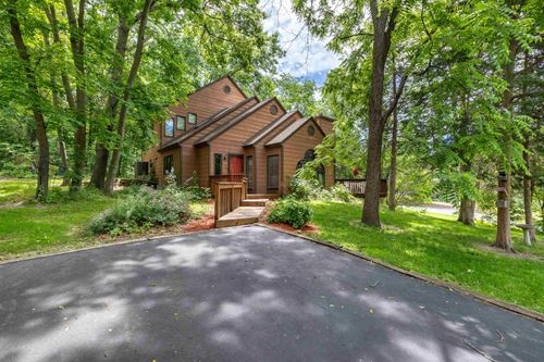 2 Canterbury Ct, GALENA, IL, 61036-8649 | Card Image