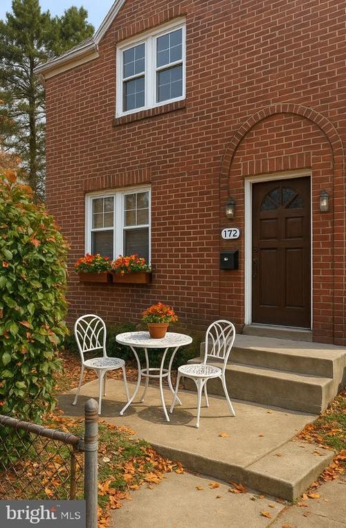 172 Bridge St, DREXEL HILL, PA, 19026-2800 | Card Image